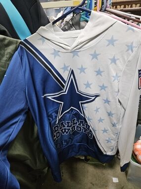 Dallas Cowboys Star Pullover Hoodie - White & Navy
